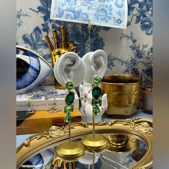 🆕 OSCAR DE LA RENTA 🧿 NWOT Goldtone & Green Crystal Geometric Drop Earring - Picture 13 of 16